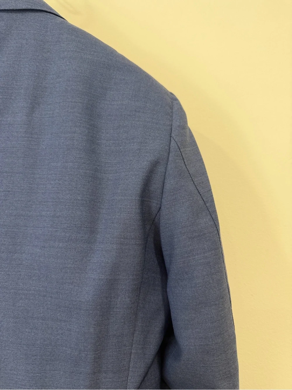 Suitsupply La Spalla Mid Blue Two-Button suit 38R